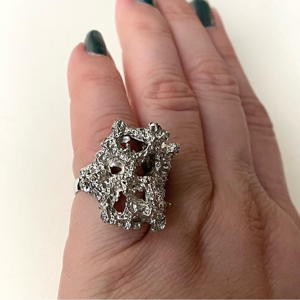 Vintage signed Vogue Brutalist freeform organic silvertone adjustable ring